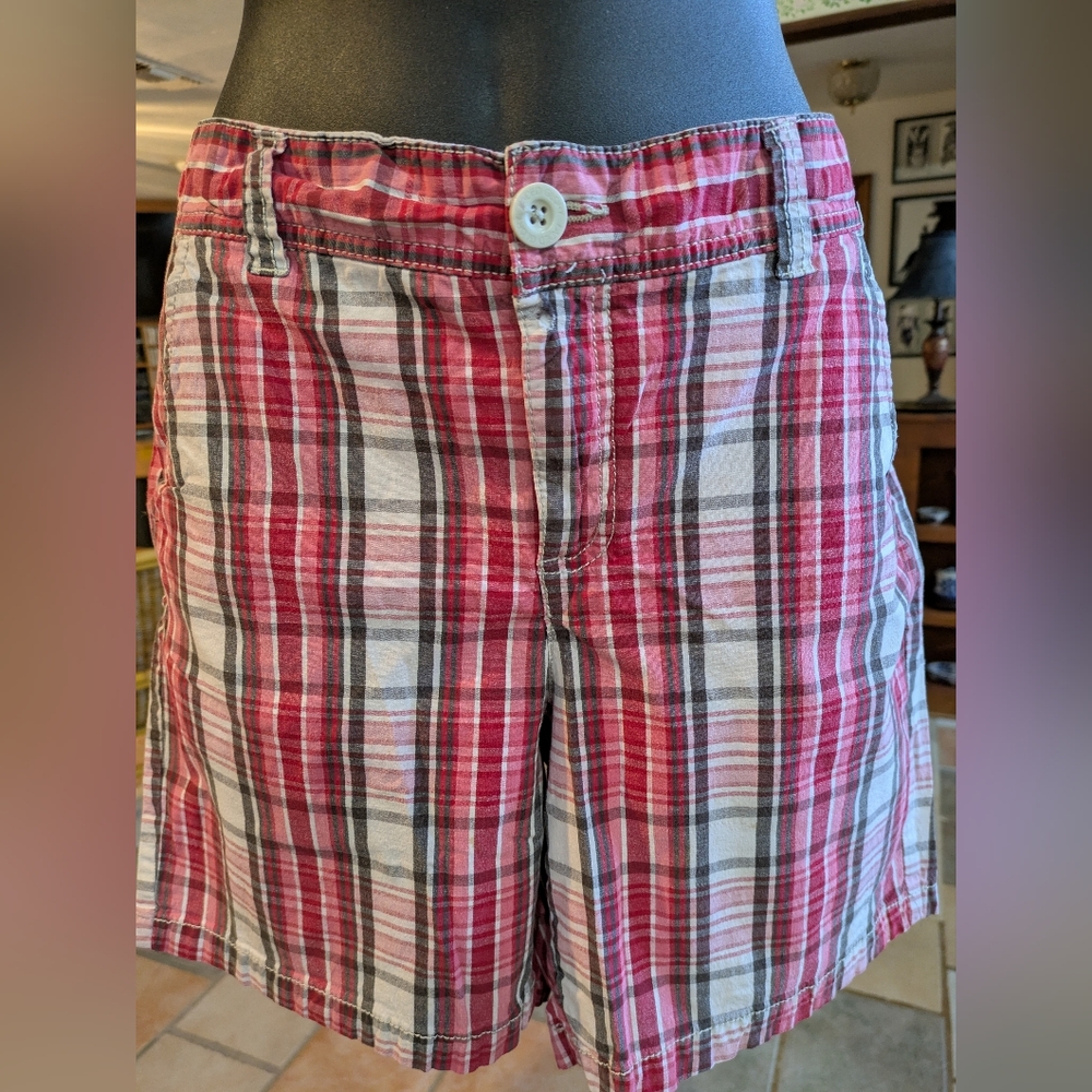 Plaid Stretch Shorts. Size 8.